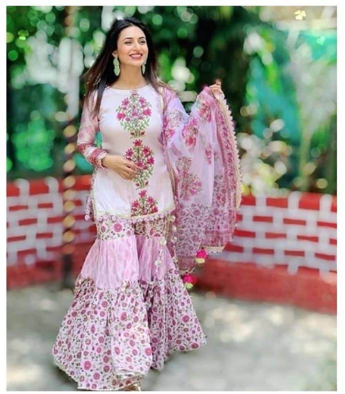 Kawari Girls Try on Sharara Gharara #wedding #weddingseason #gharara #... |  TikTok
