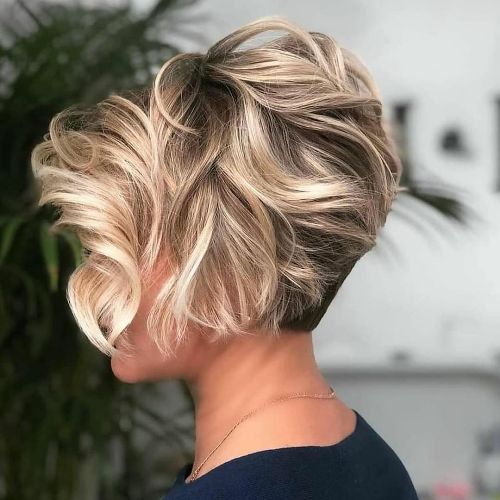 Textured pixie simple hairstyle for girls
